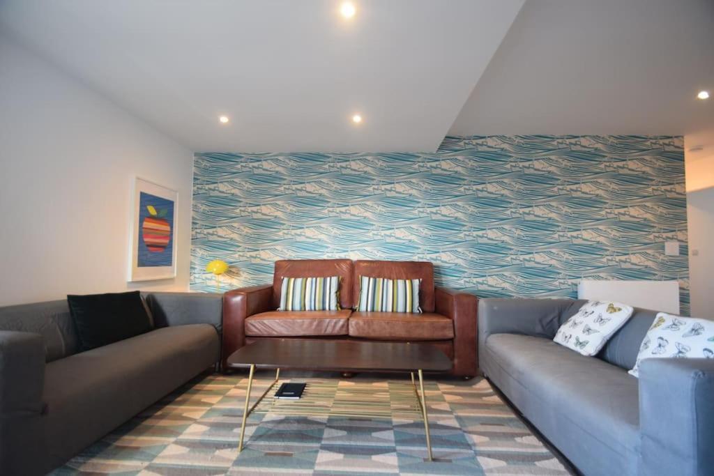 Flat 1 High Tide House, Mortehoe - Beautifully Designed Ground Floor Flat With Sea Views And Garden ภายนอก รูปภาพ
